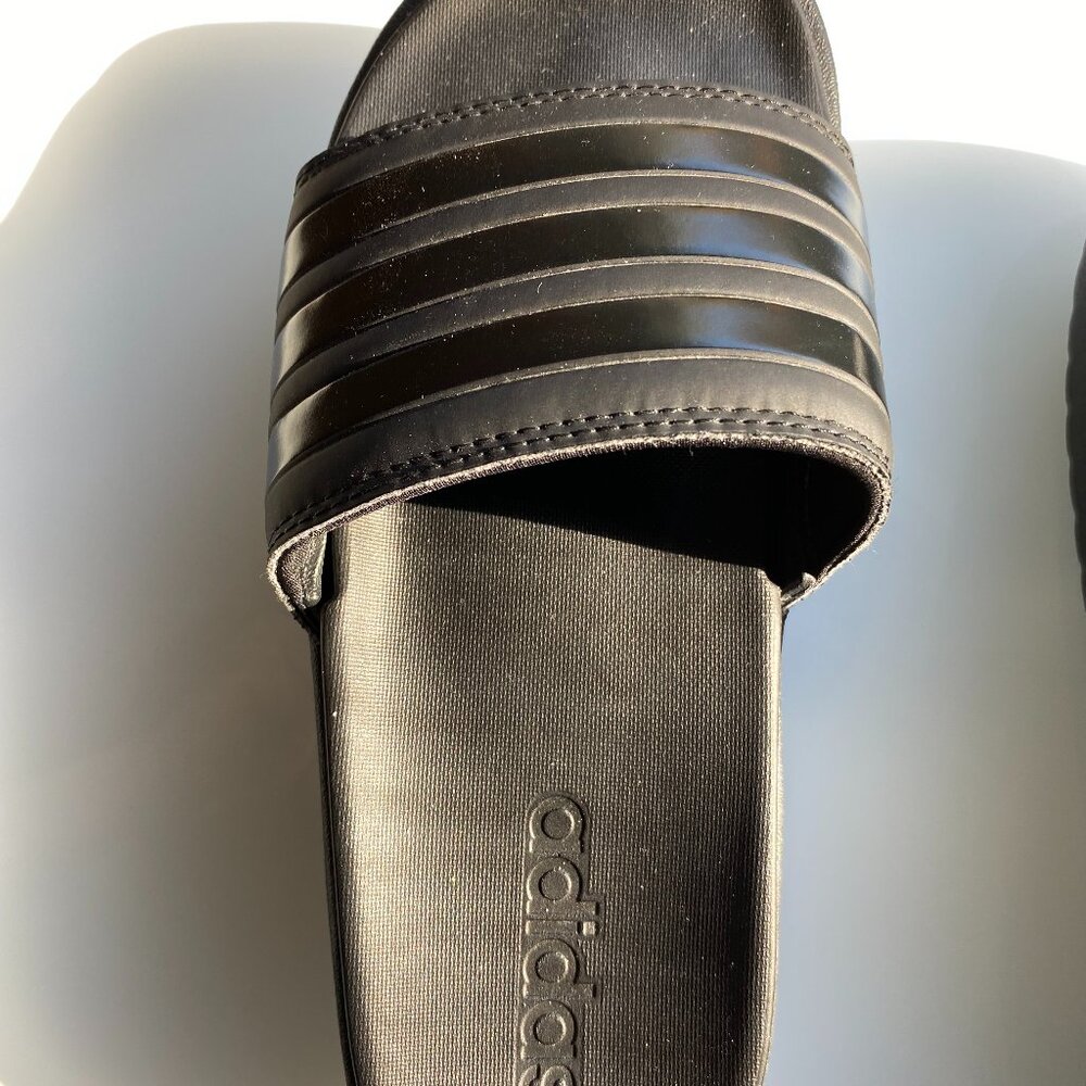Adidas Adilette Women's Black Slip-On Casual / Recovery Sandals - Size 8 - Picture 3 of 8